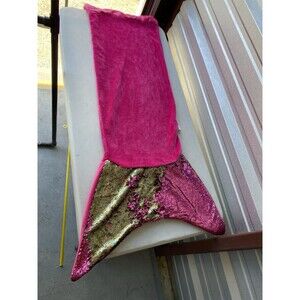Mermaid Tail Magic Sequin Sparkle Lounge Blanket 18” x 52” Hot Pink